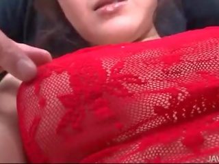 Rui natsukawa em vermelho lingerie used por três rapazes