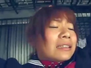 Японська дівчина отримує в гаряча віск лікування