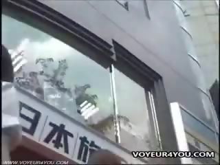Giapponese ragazza upskirt mutandine segretamente videoed